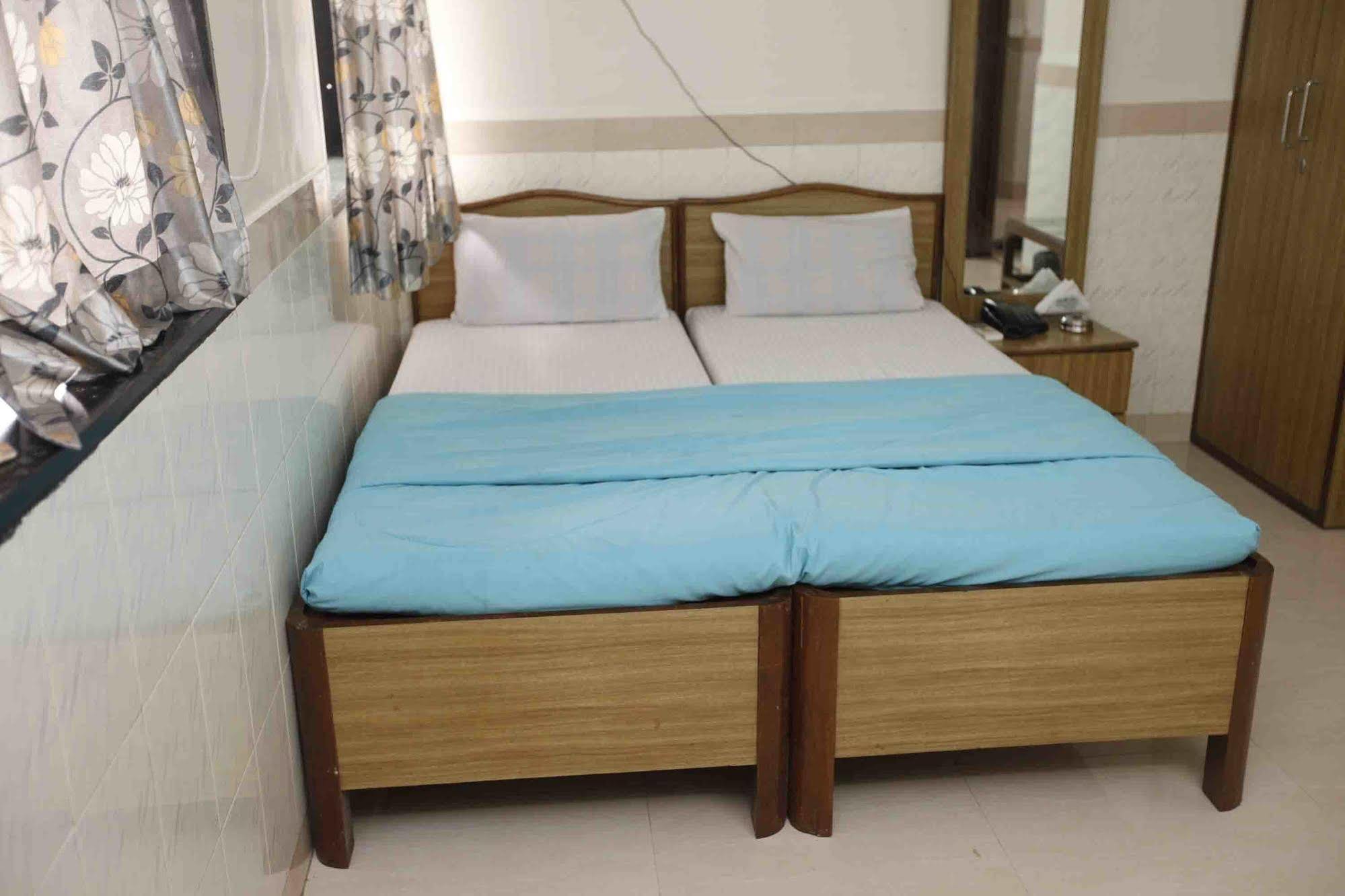 Hotel Al Madina Palace Mumbai Luaran gambar